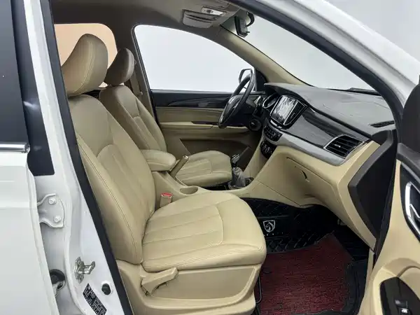 Baojun 730 2018