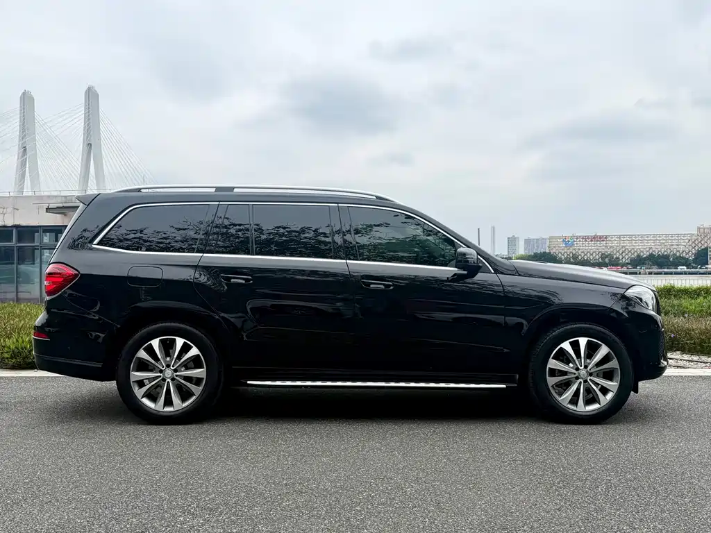 Mercedes-Benz GLS 2016 — фото 10