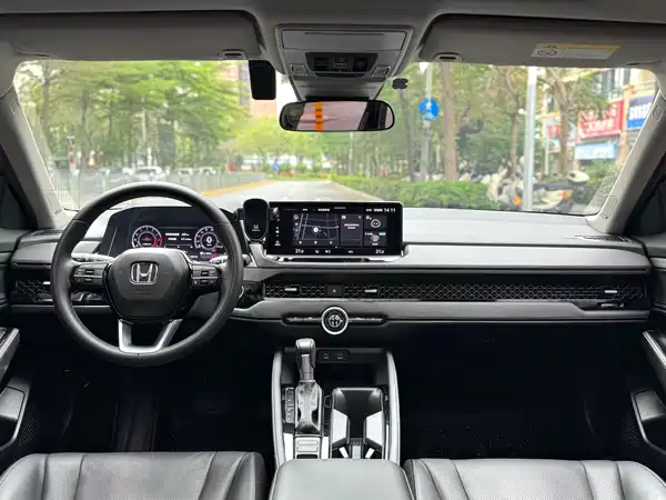 Honda Accord 2023
