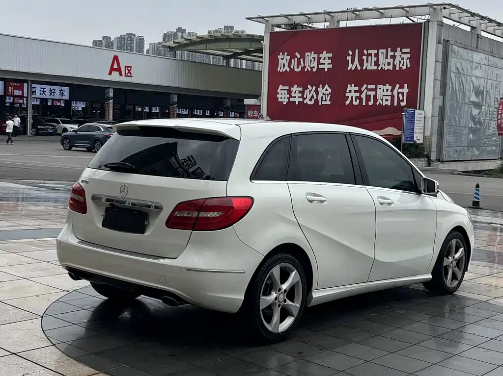 Mercedes-Benz B-Class 2014 — фото 17