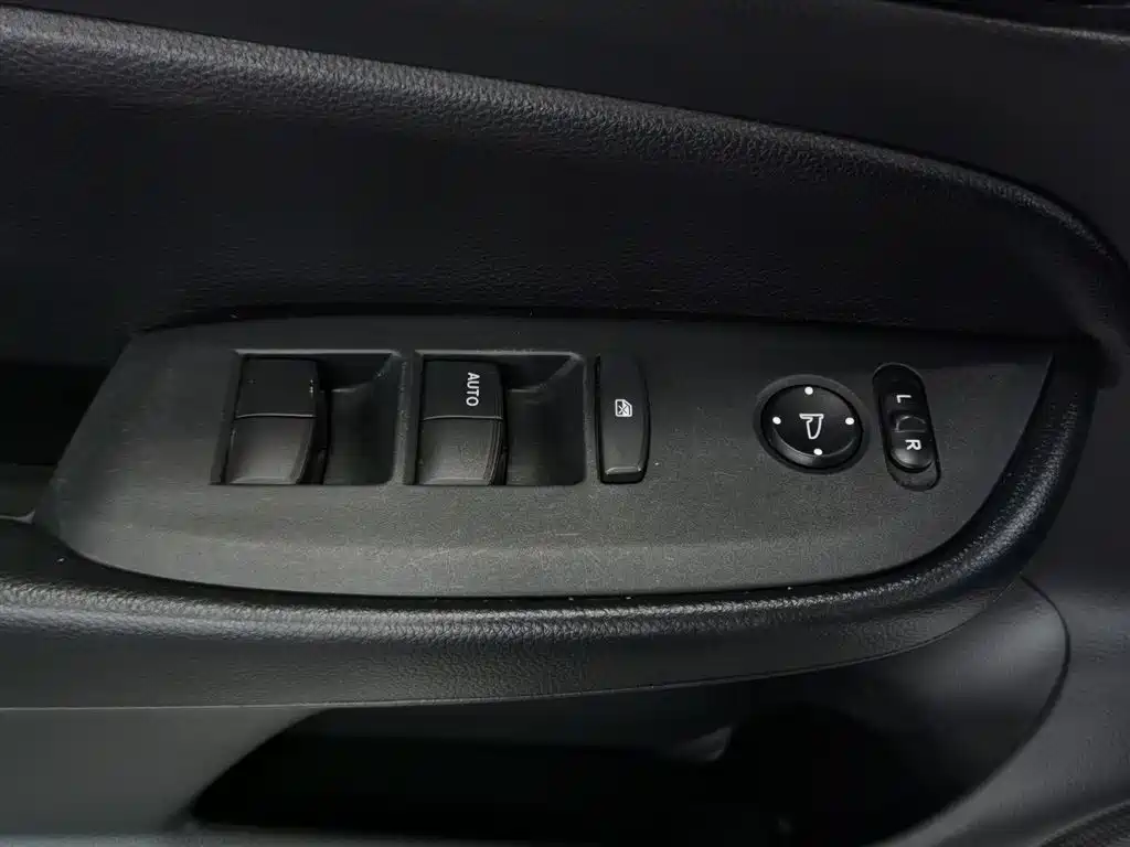 Honda Fit 2024 — фото 9