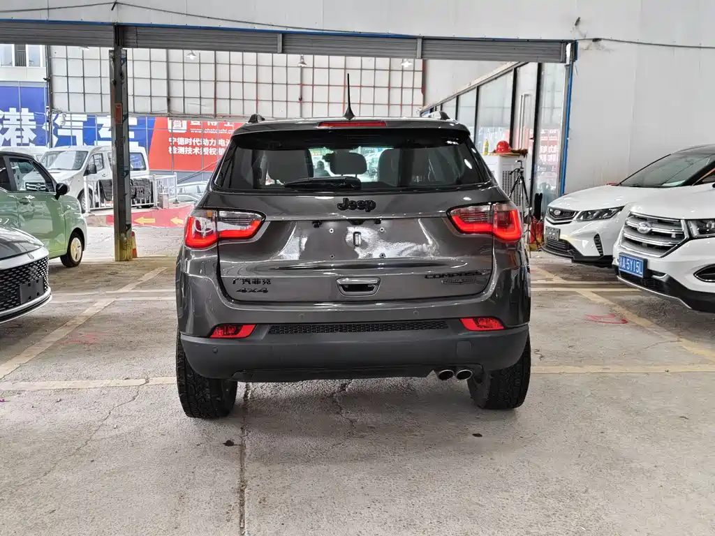 Jeep Compass 2020 — фото 10