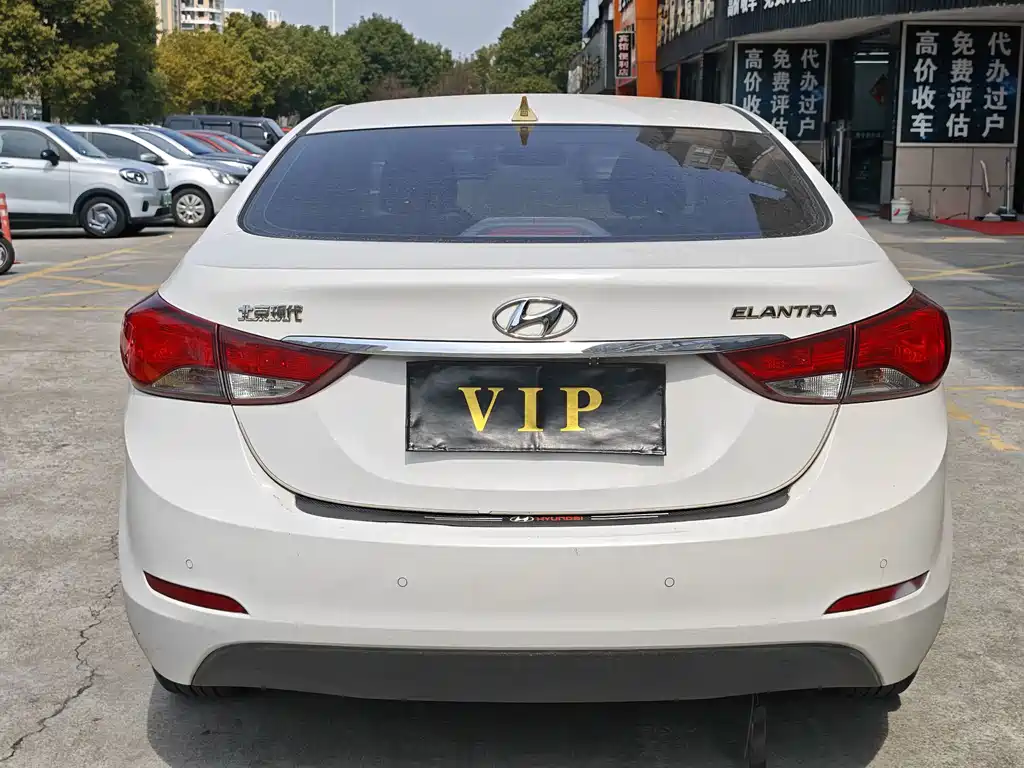 Hyundai Elantra Langdong 2017 — фото 4