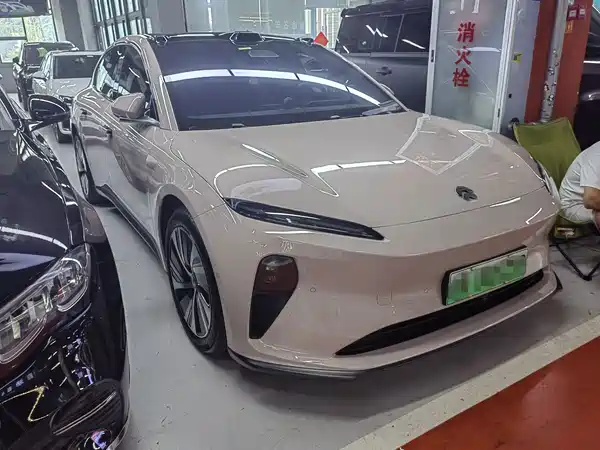 NIO ET5 2024