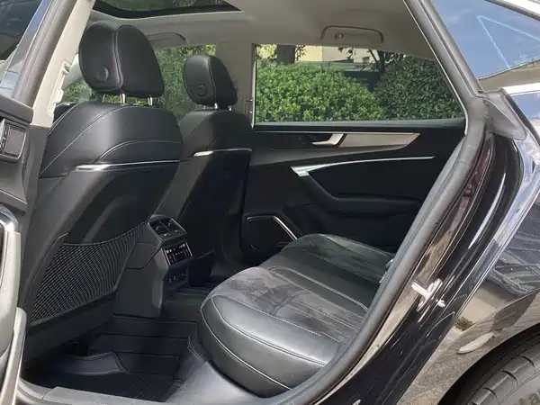 Audi A7L 2022