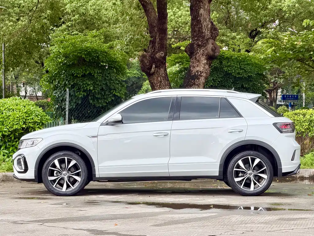 Volkswagen T-Roc 2025 — фото 4