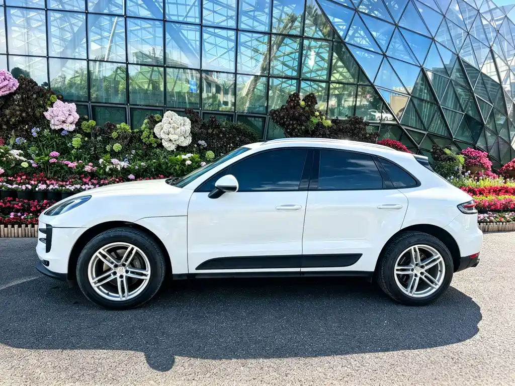 Porsche Macan 2019 — фото 3