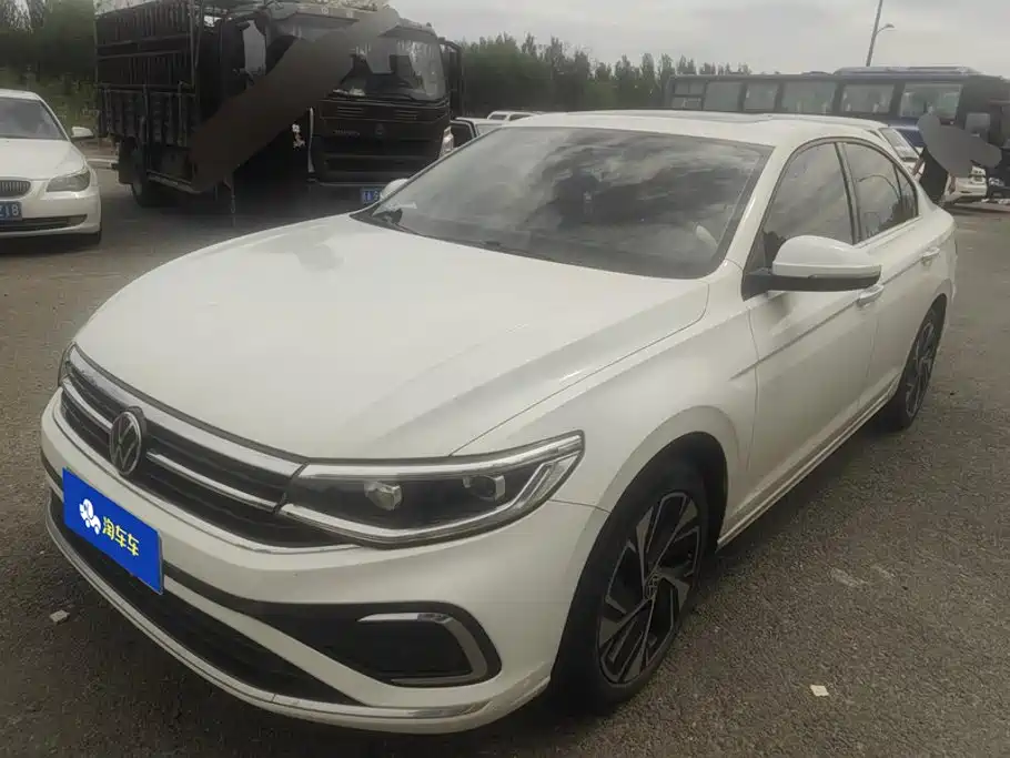 Volkswagen Bora 2023