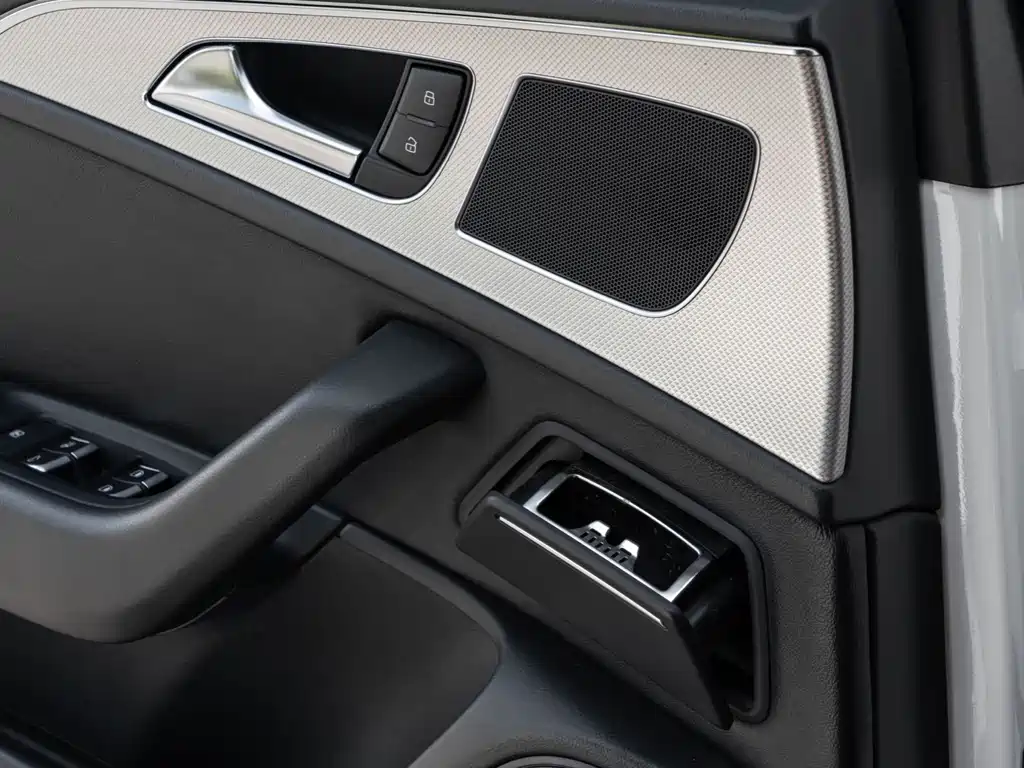 Audi A6L 2014 — фото 25
