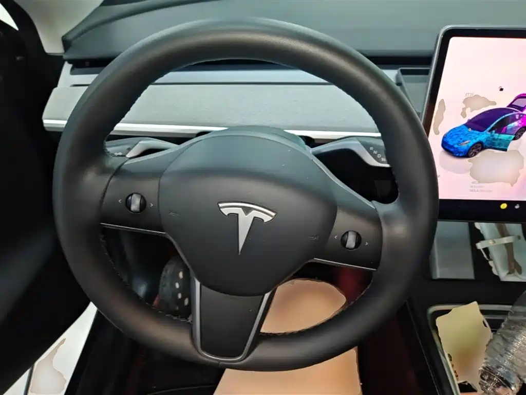 Tesla Model Y 2023 — фото 11