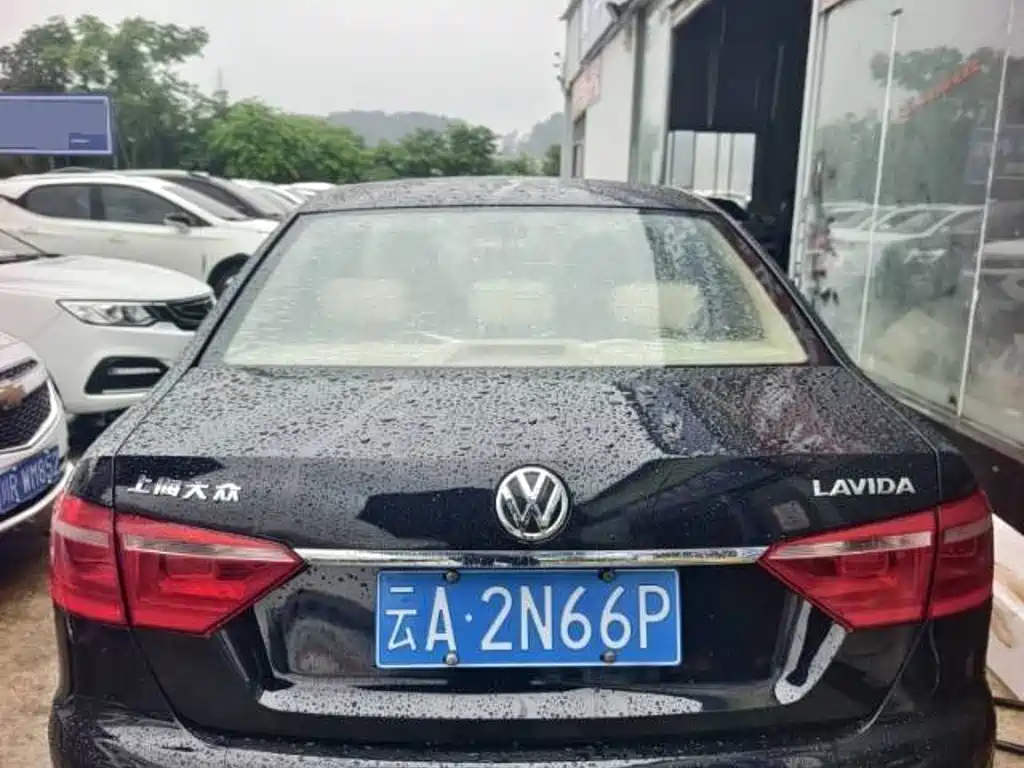Volkswagen Lavida 2013