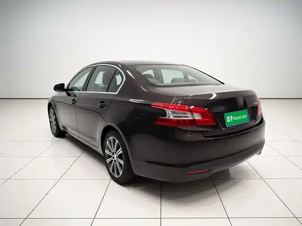 Peugeot 408 2015