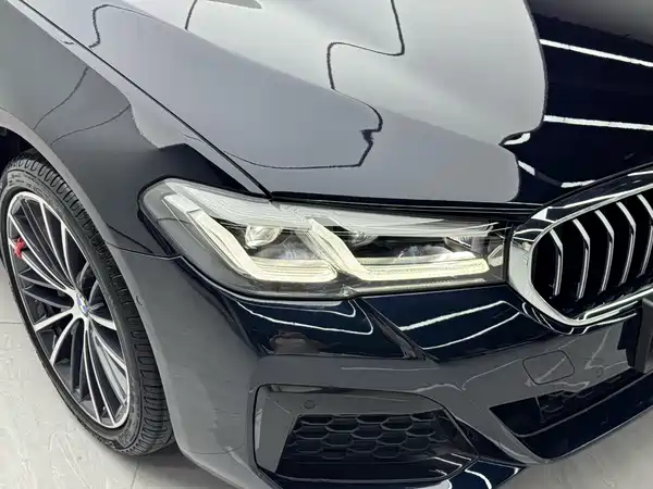 BMW 5 Series 2023