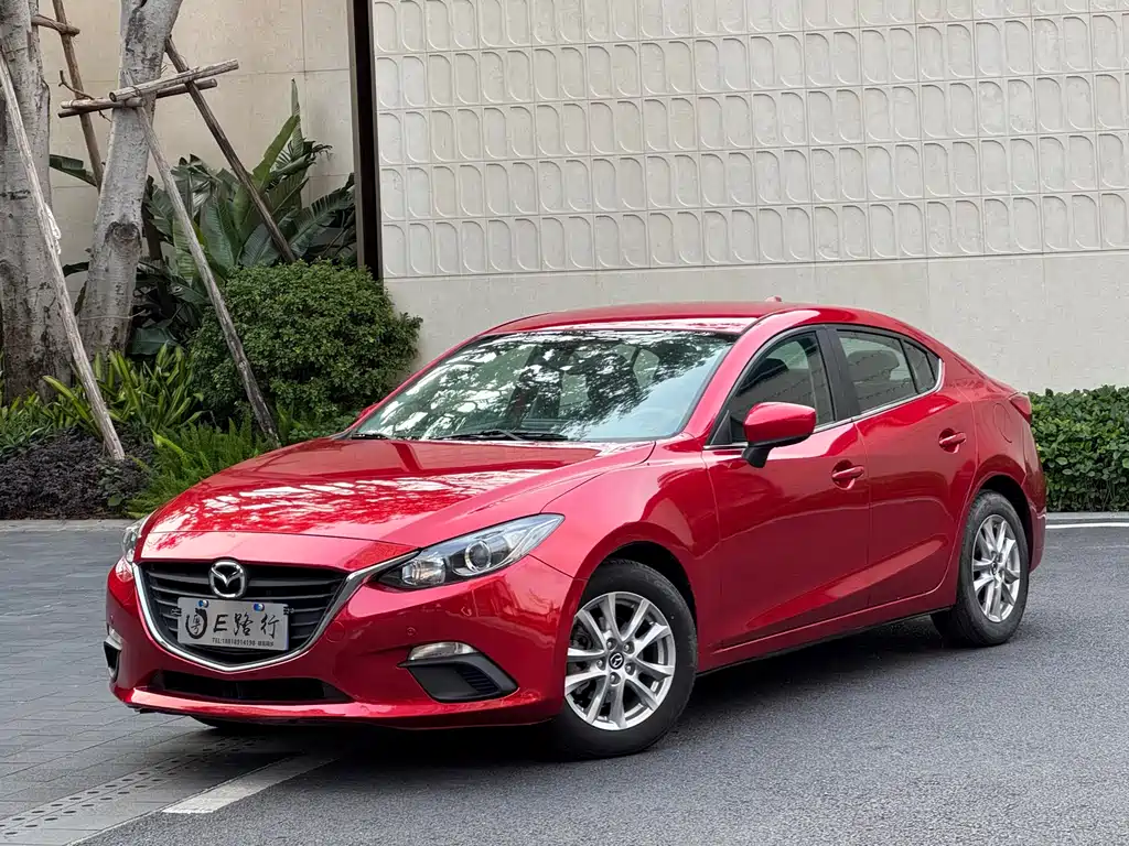 Mazda 3 Axela 2014 — фото 1