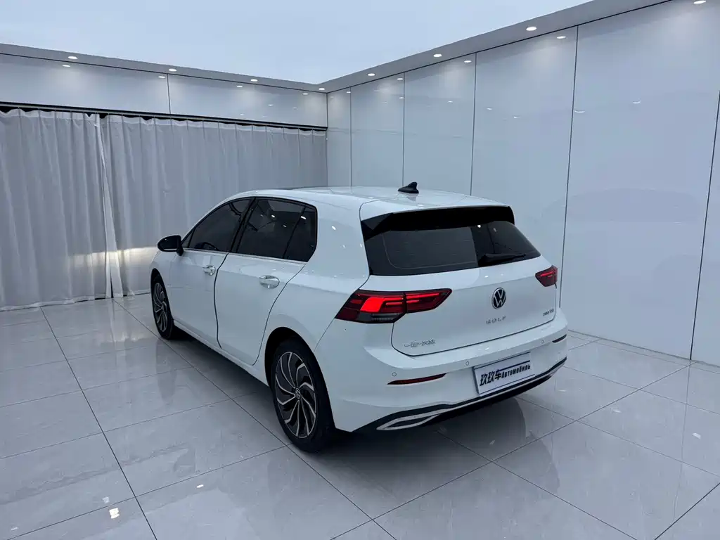 Volkswagen Golf 2022