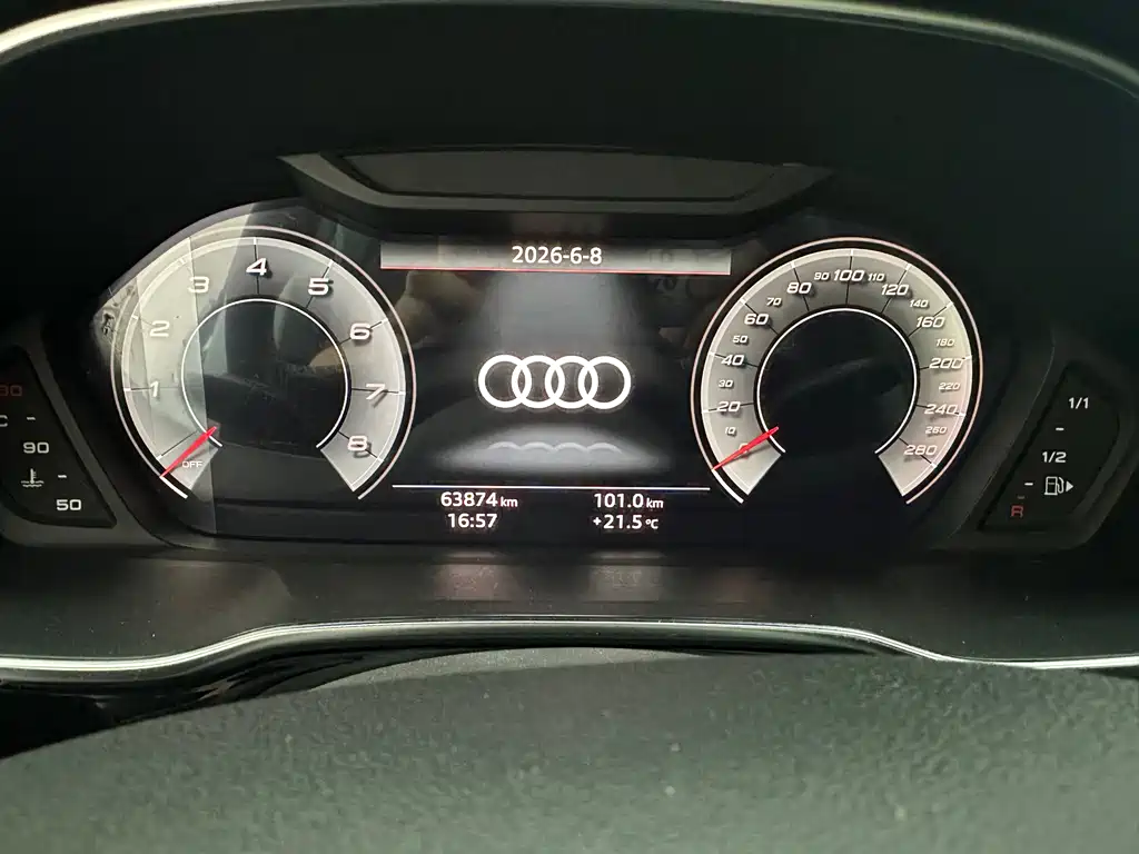 Audi Q3 2022 — фото 10