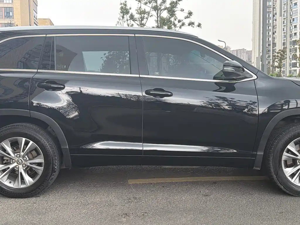 Toyota Highlander 2017 — фото 15