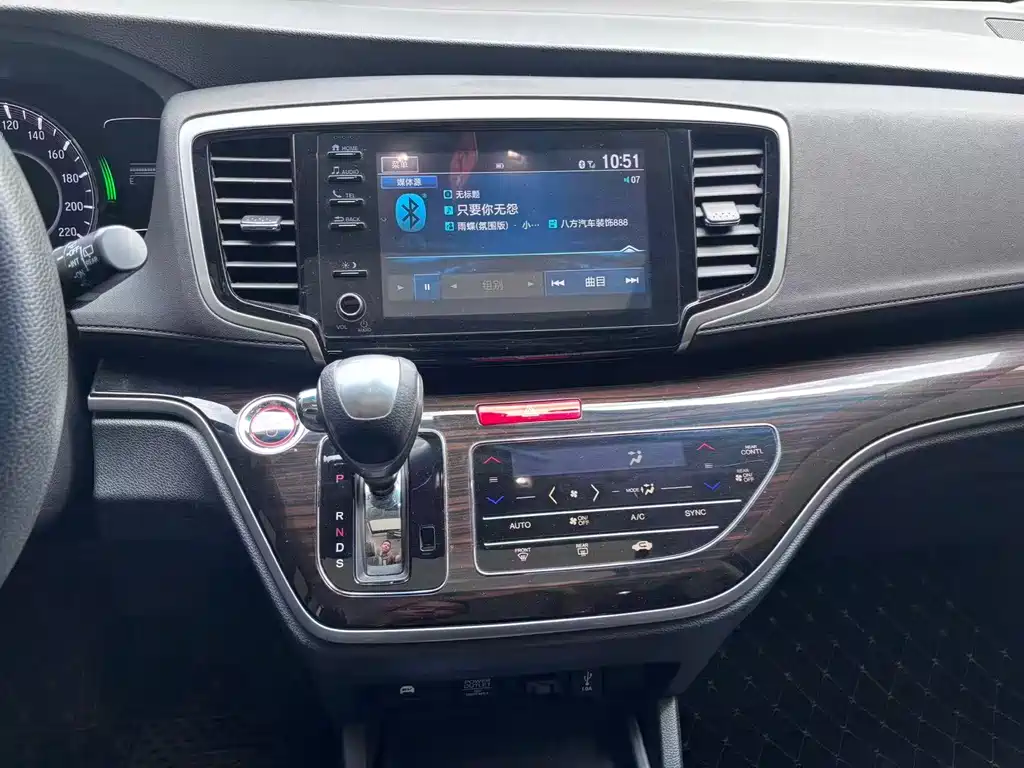 Honda Odyssey 2021 — фото 16