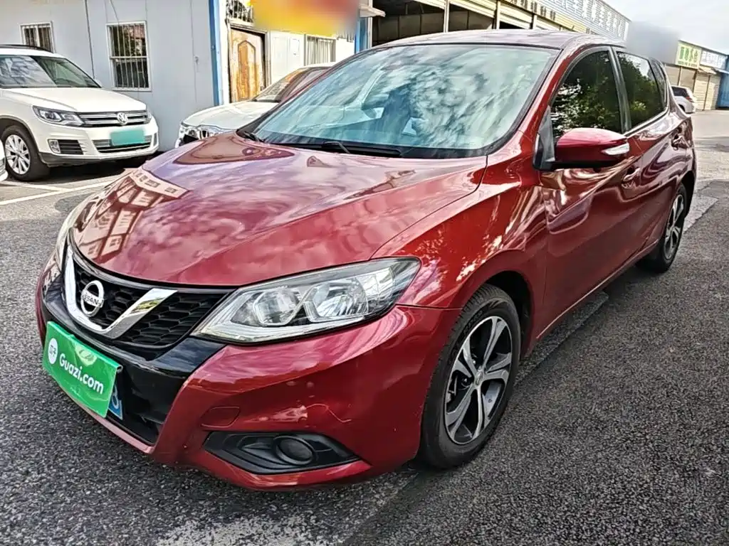 Nissan Tiida 2017 — фото 1