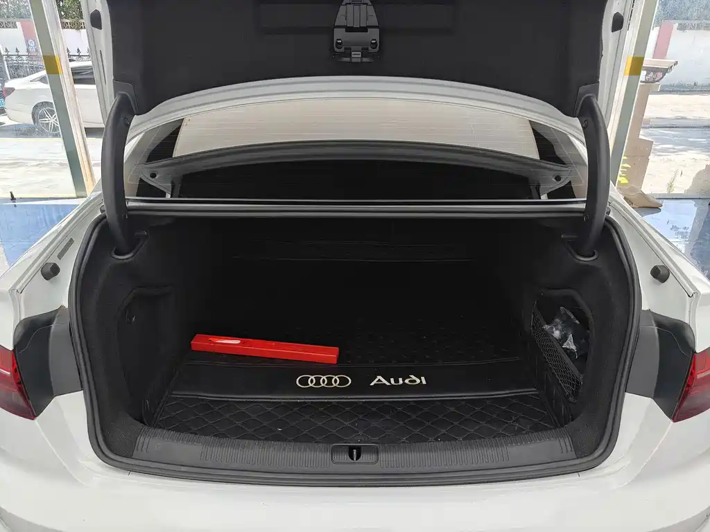 Audi A4L 2022