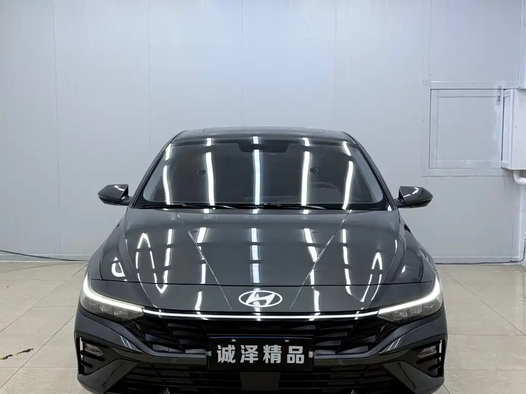 Hyundai Elantra 2024 — фото 2
