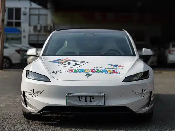 Tesla Model 3 2024