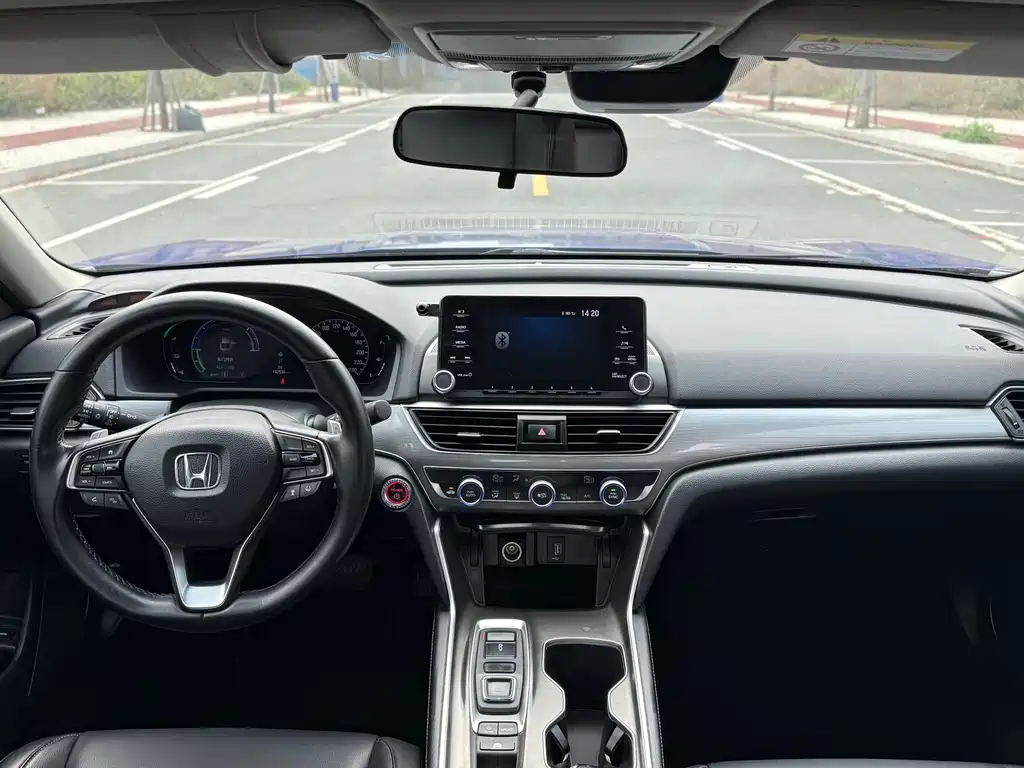 Honda Accord 2019 — фото 14