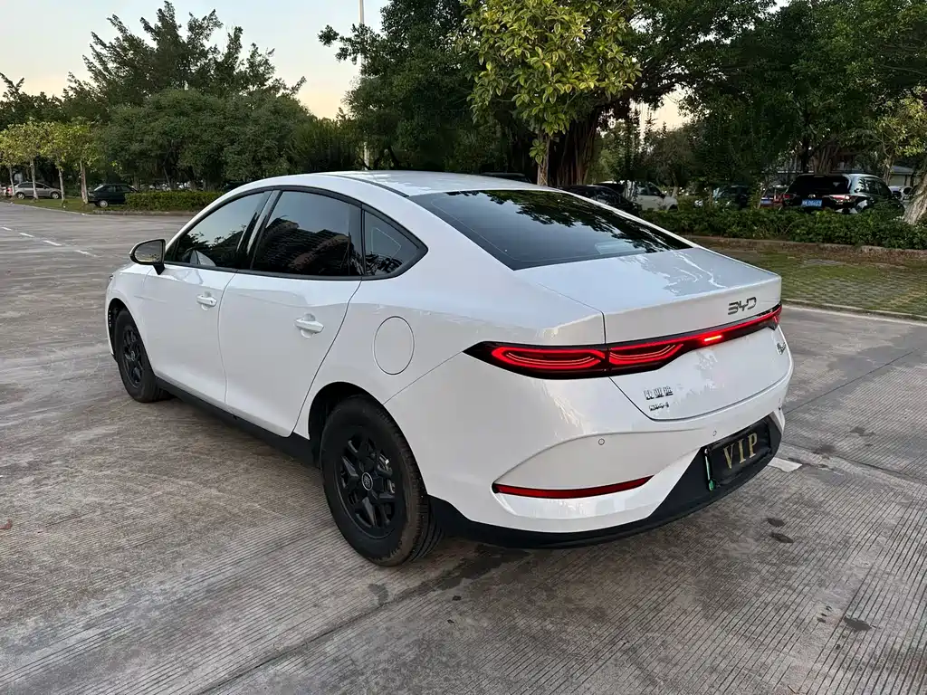 BYD Qin PLUS 2025 — фото 7
