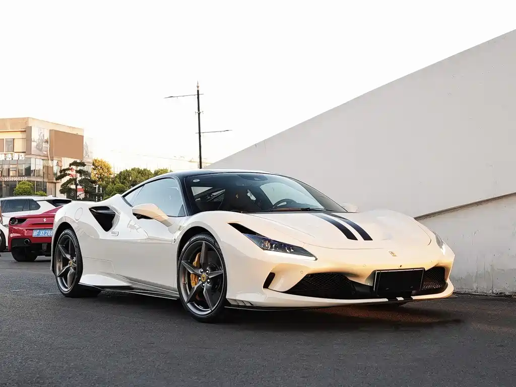 Ferrari F8 2023 — фото 2
