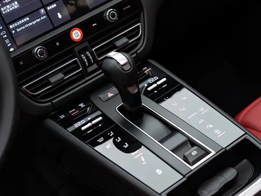 Porsche Macan 2023 — фото 13