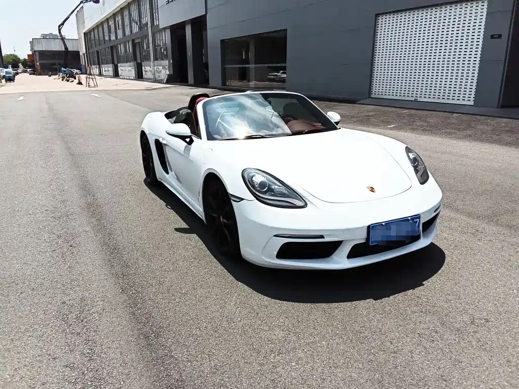 Porsche 718 2016