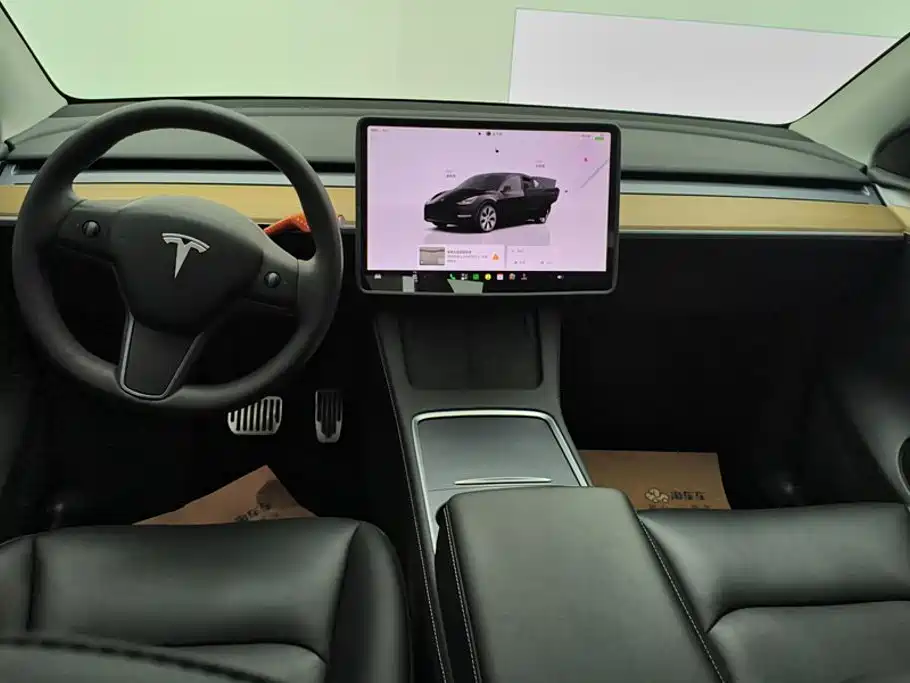 Tesla Model Y 2023 — фото 12