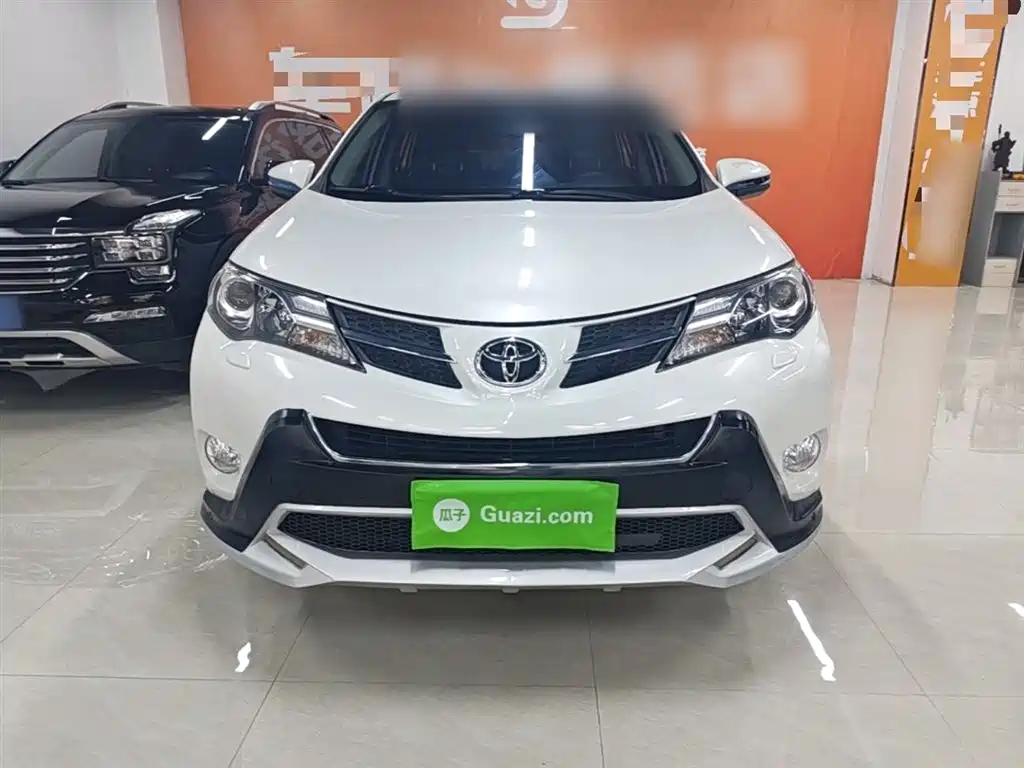 Toyota RAV4 2016 — фото 3