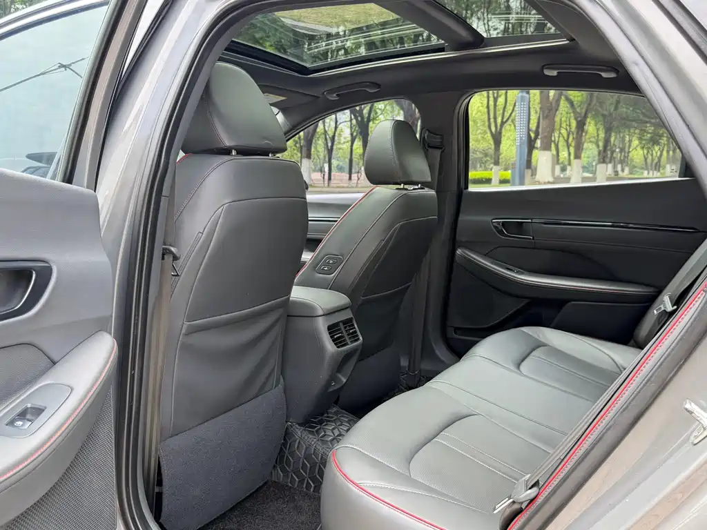 Hyundai Sonata 2020 — фото 22