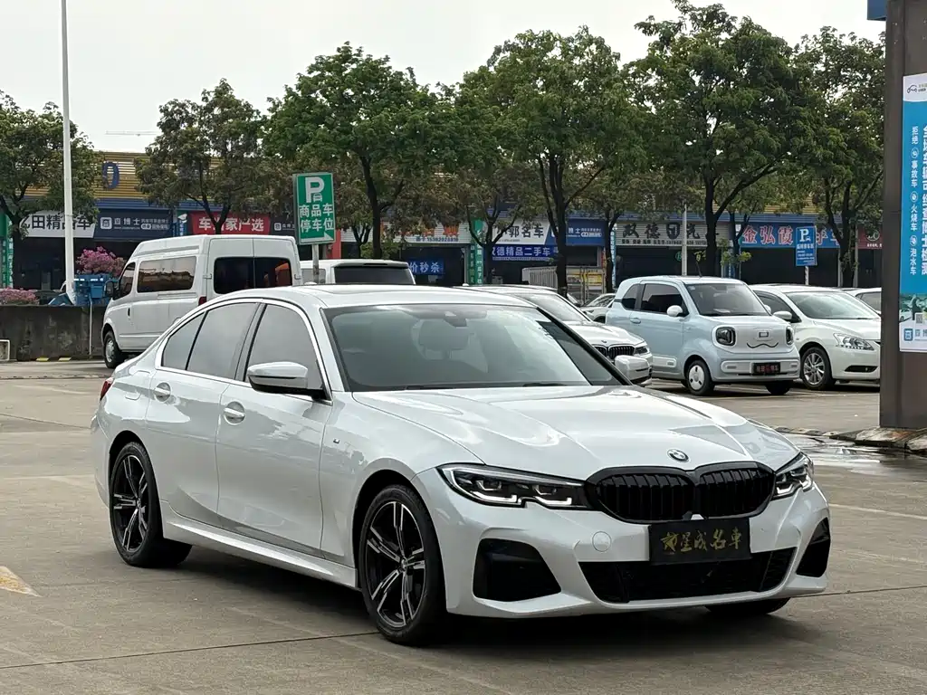 BMW 3 Series 2021