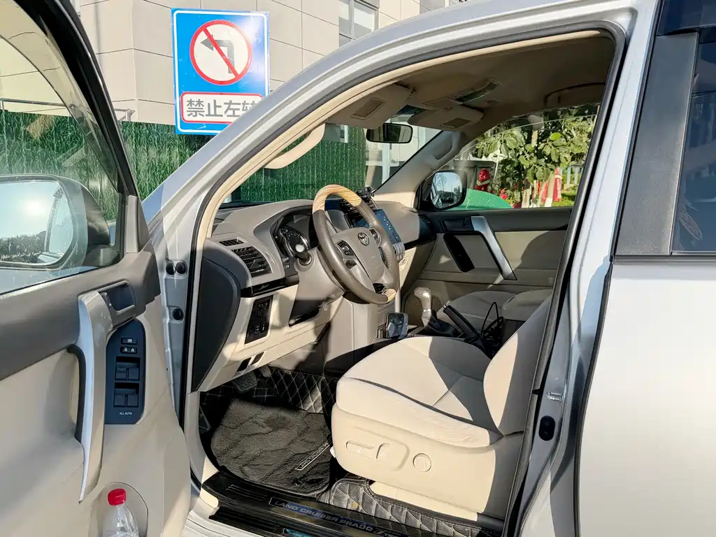 Toyota Prado 2018 — фото 10