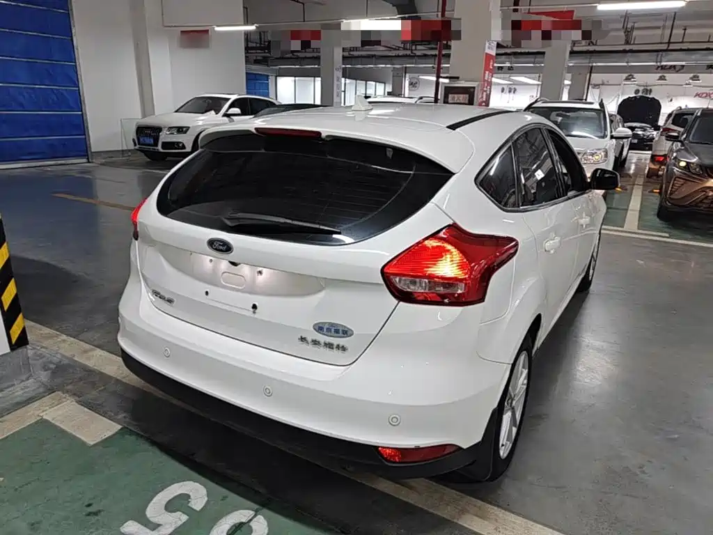 Ford Focus 2016 — фото 7