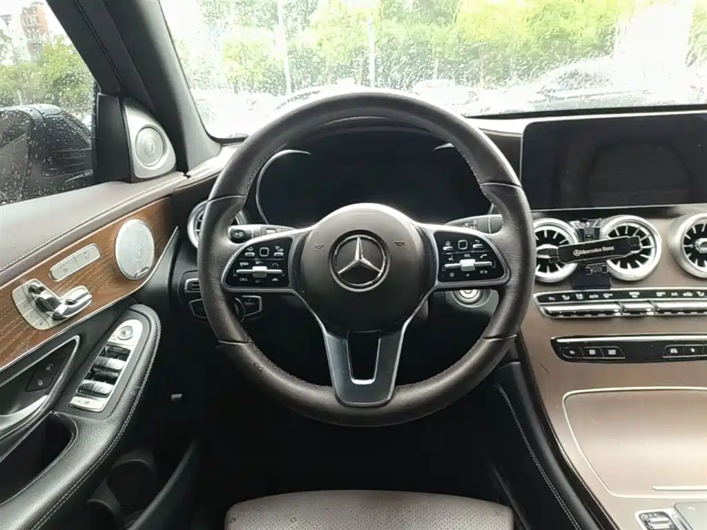 Mercedes-Benz GLC 2022 — фото 11