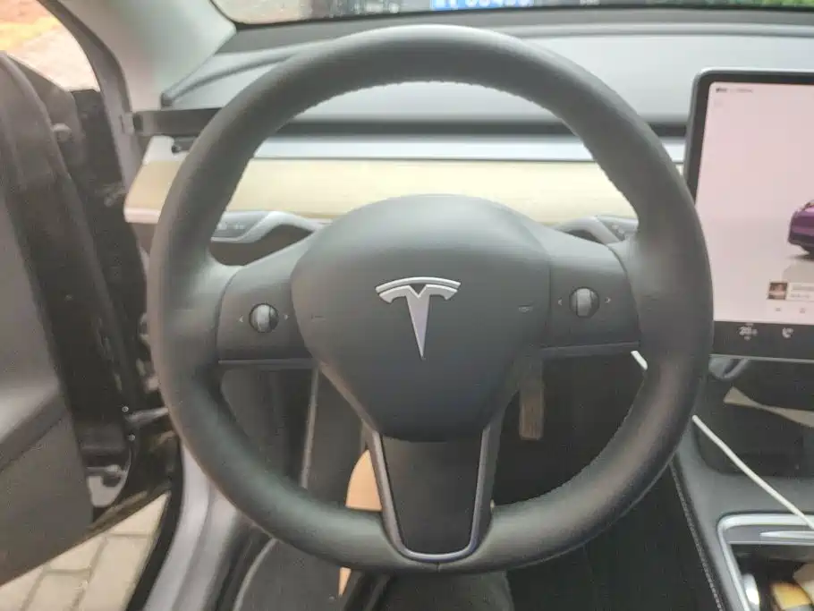 Tesla Model Y 2022 — фото 15