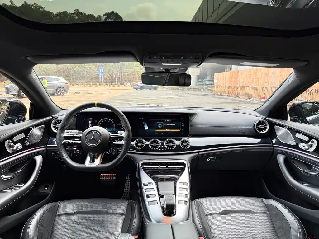 Mercedes-Benz AMG GT 2020 — фото 13