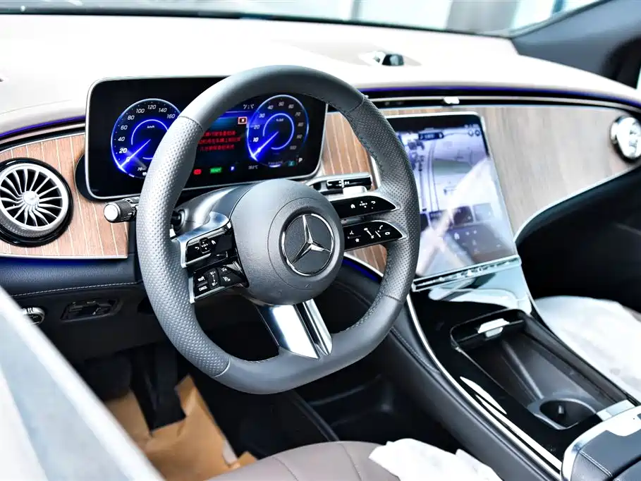Mercedes-Benz EQE SUV 2025 — фото 14