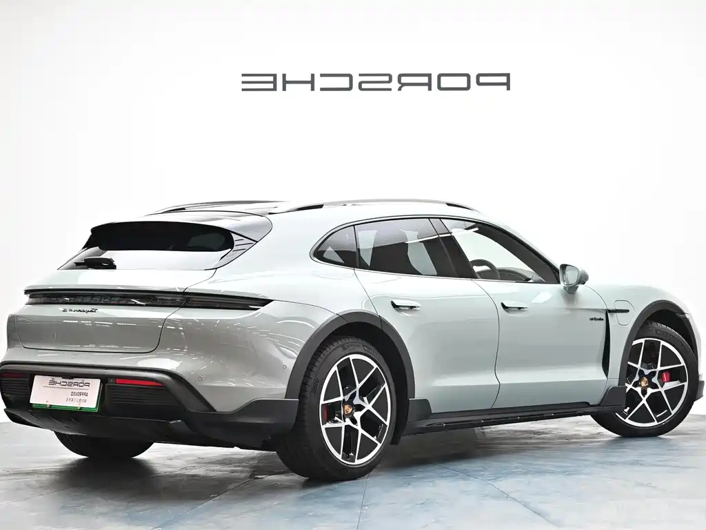 Porsche Taycan 2025 — фото 13