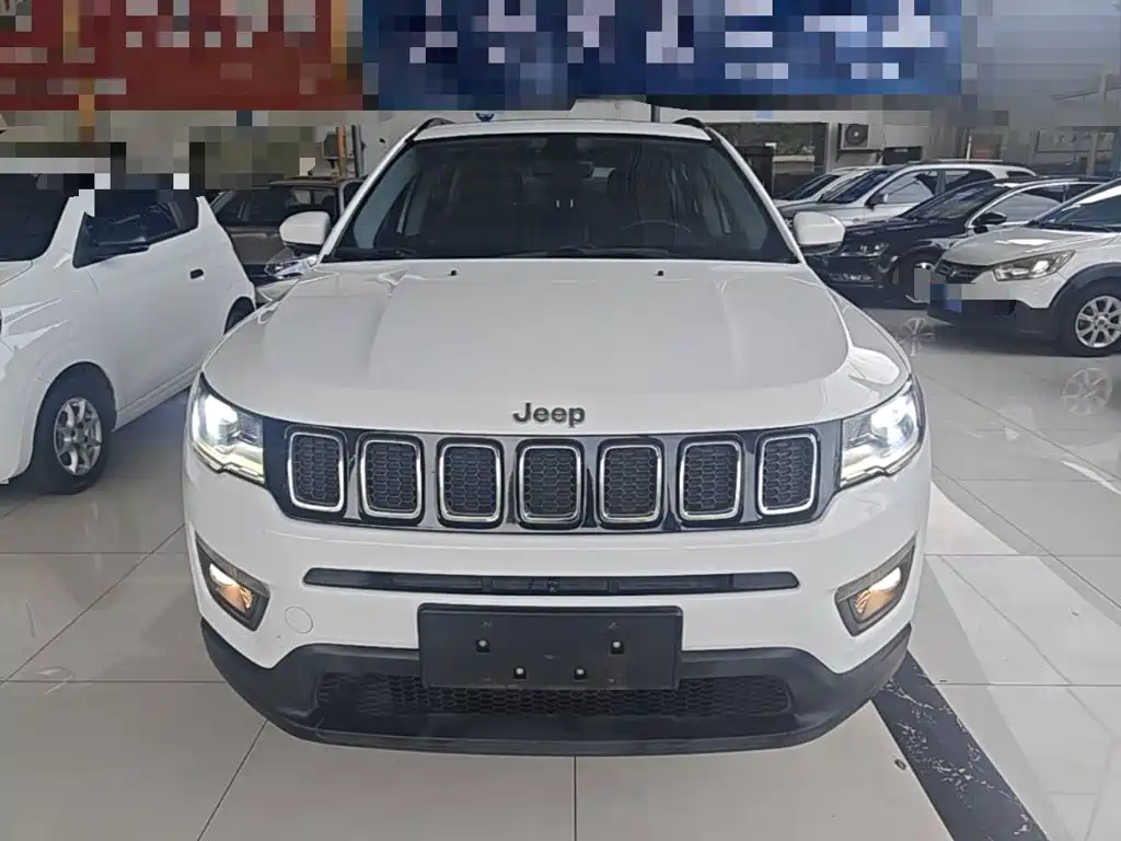 Jeep Compass 2017 — фото 3