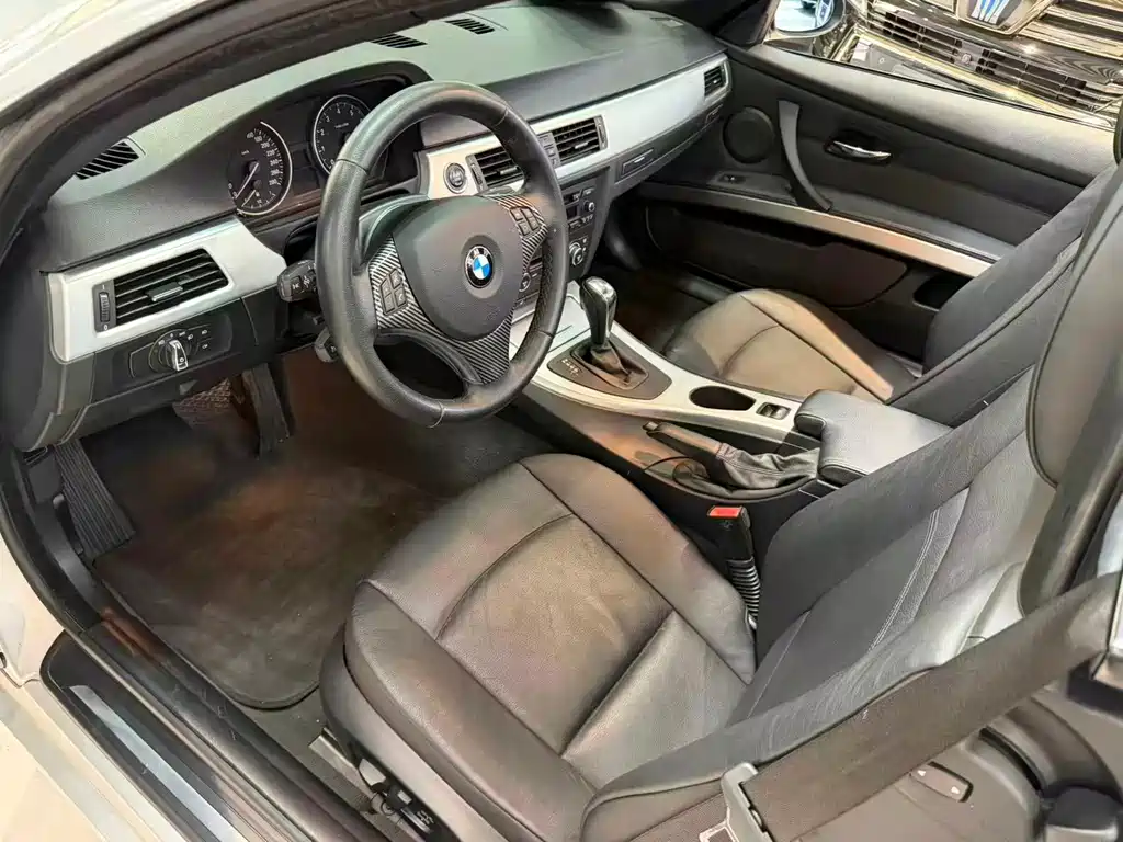 BMW 3 Series 2009