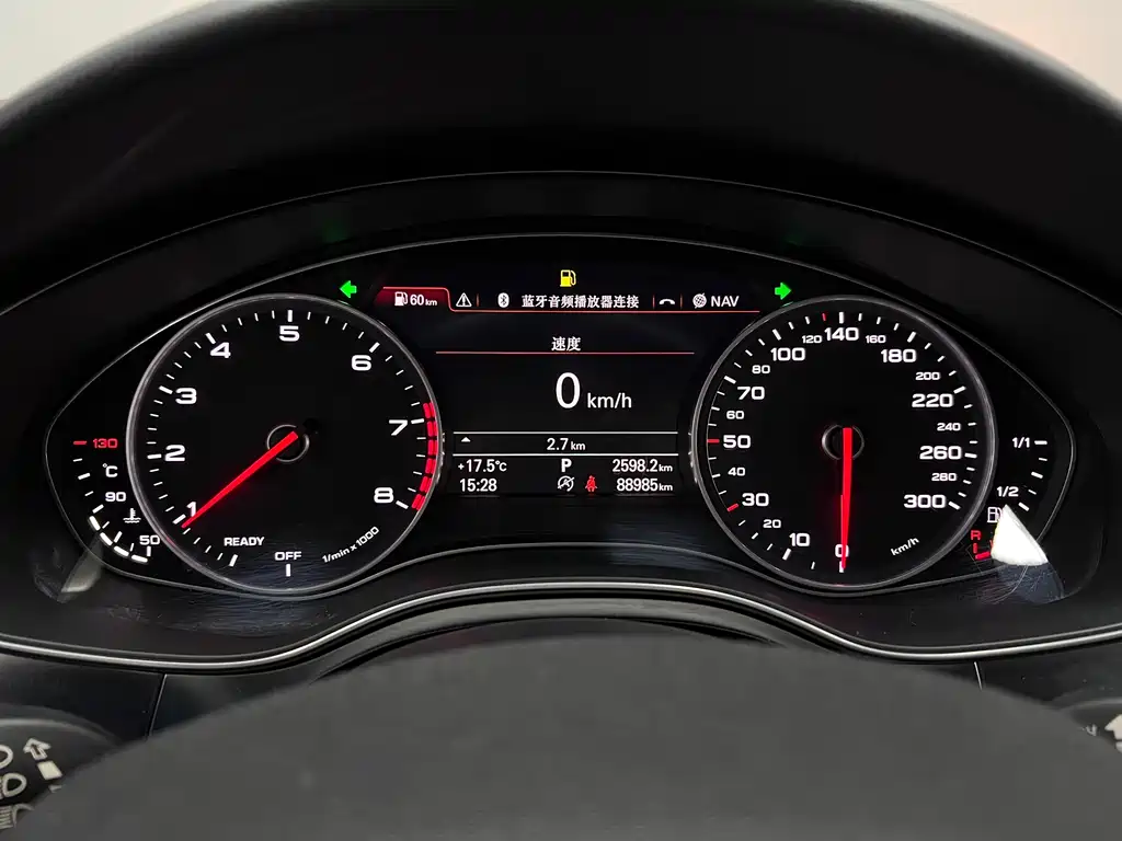 Audi A6L 2018 — фото 33