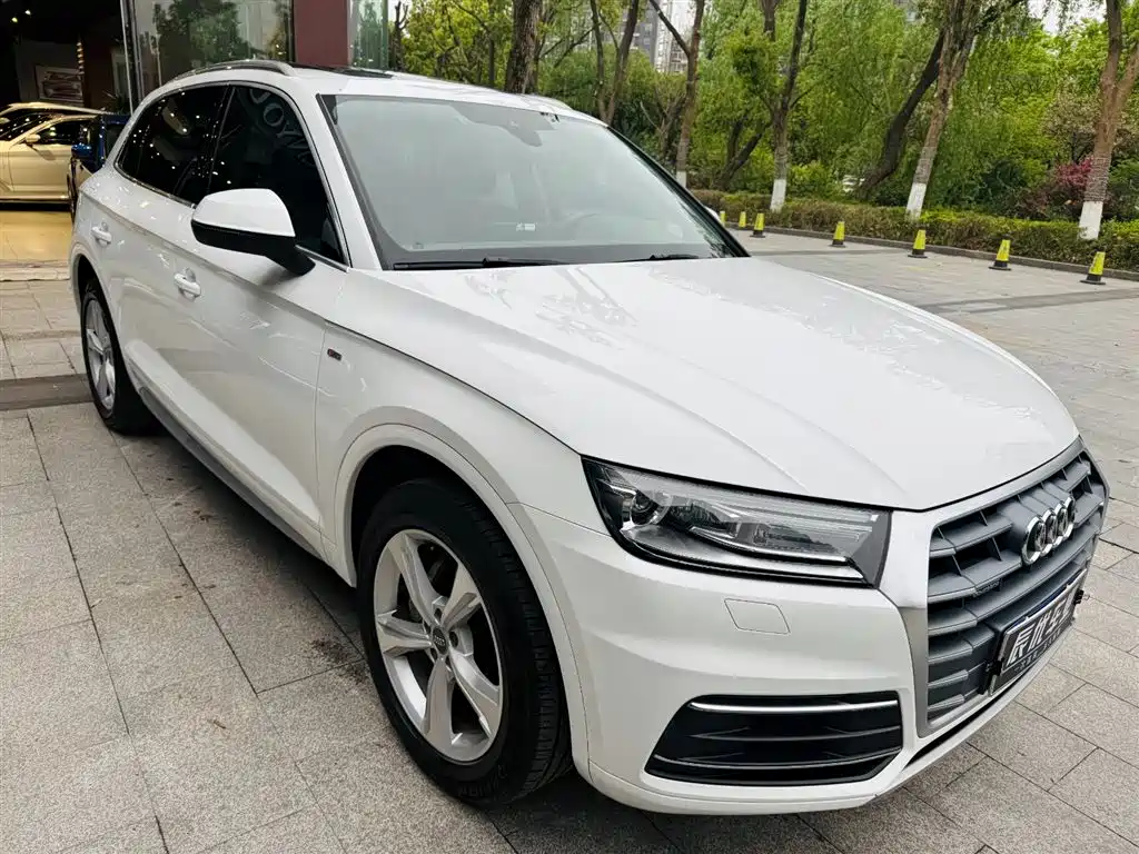 Audi Q5L 2021 — фото 4