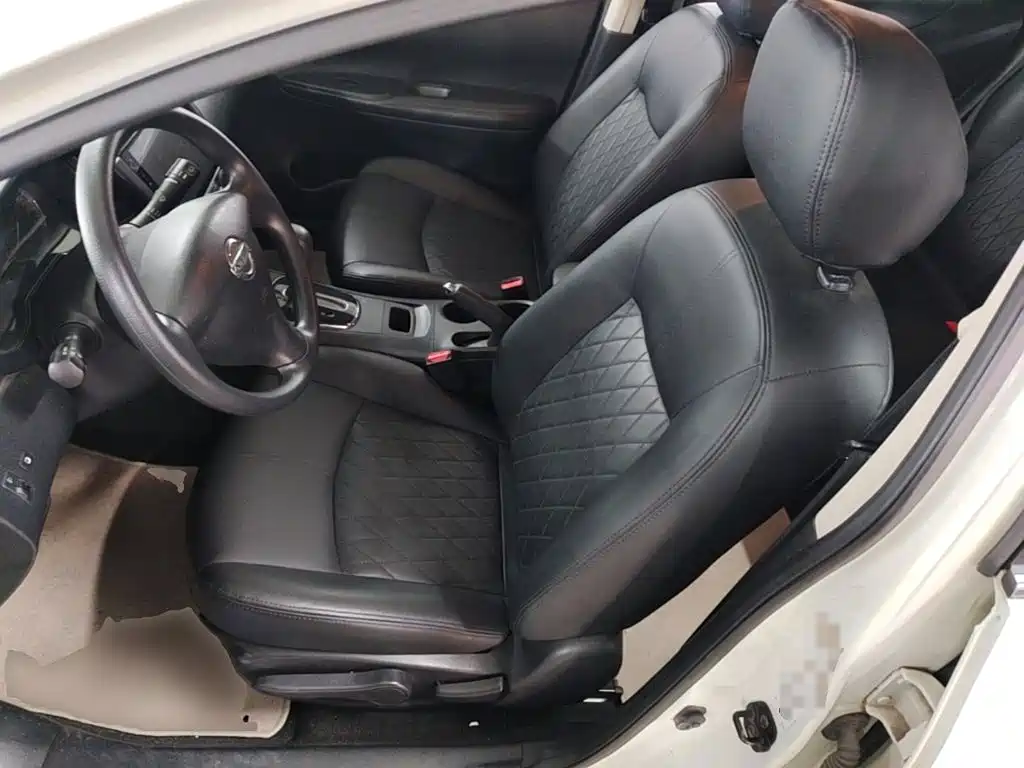 Nissan Tiida 2015 — фото 15