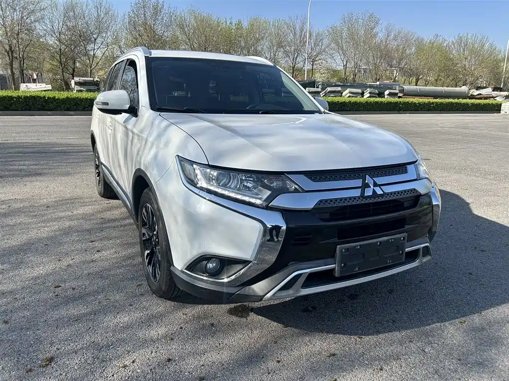 Mitsubishi Outlander 2019