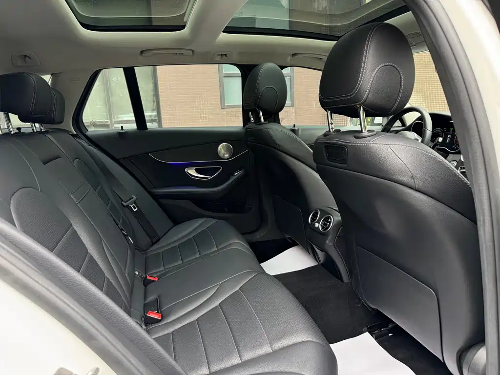 Mercedes-Benz C-Class 2019 — фото 13