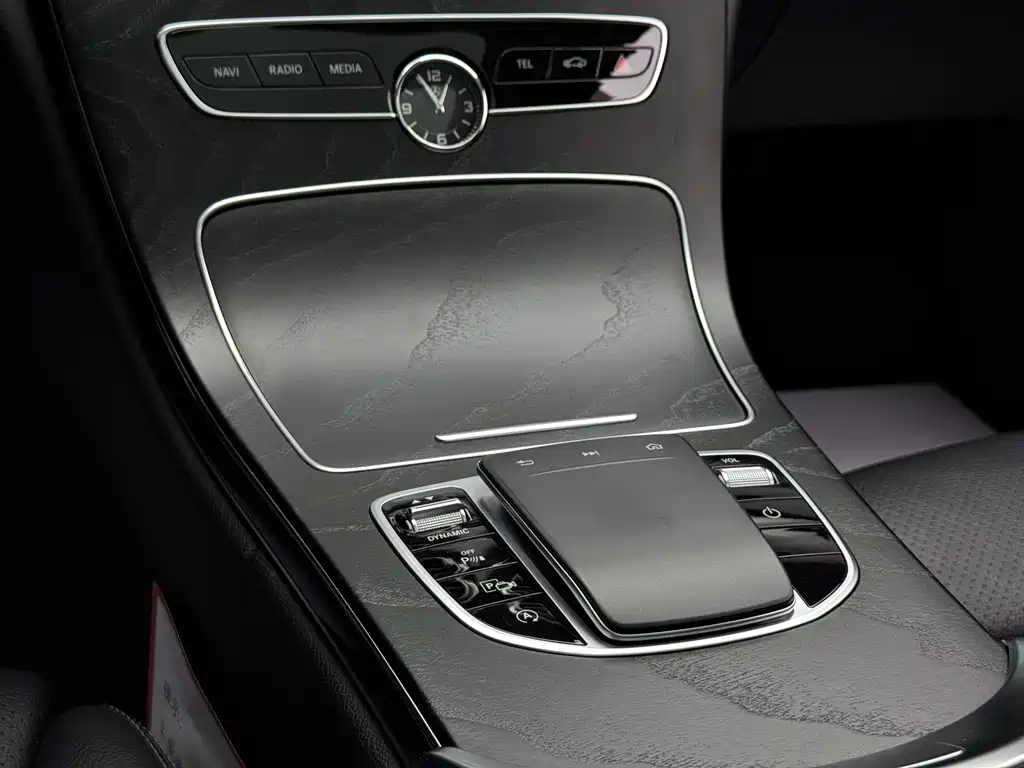 Mercedes-Benz C-Class 2019 — фото 17